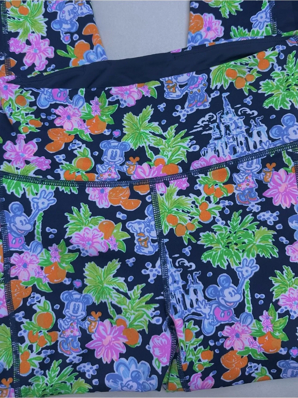 Lilly Pulitzer x Disney Weekender High Rise Midi Legging Small